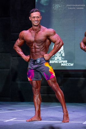 MEN'S PHYSIQUE 174